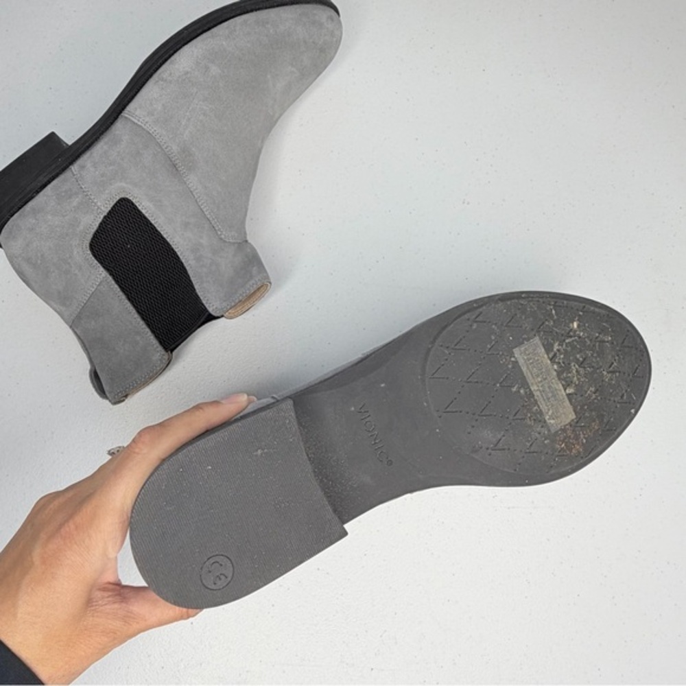 PRICE DROP Vionic Alana Gray Stretch Gore Water Repellent Suede Chelsea Boots 11 - Picture 10 of 12